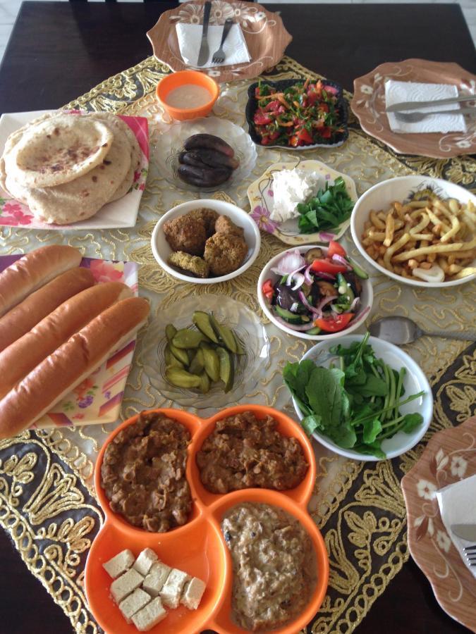 Isis Guest House Nazlet el-Sîsi Exteriör bild