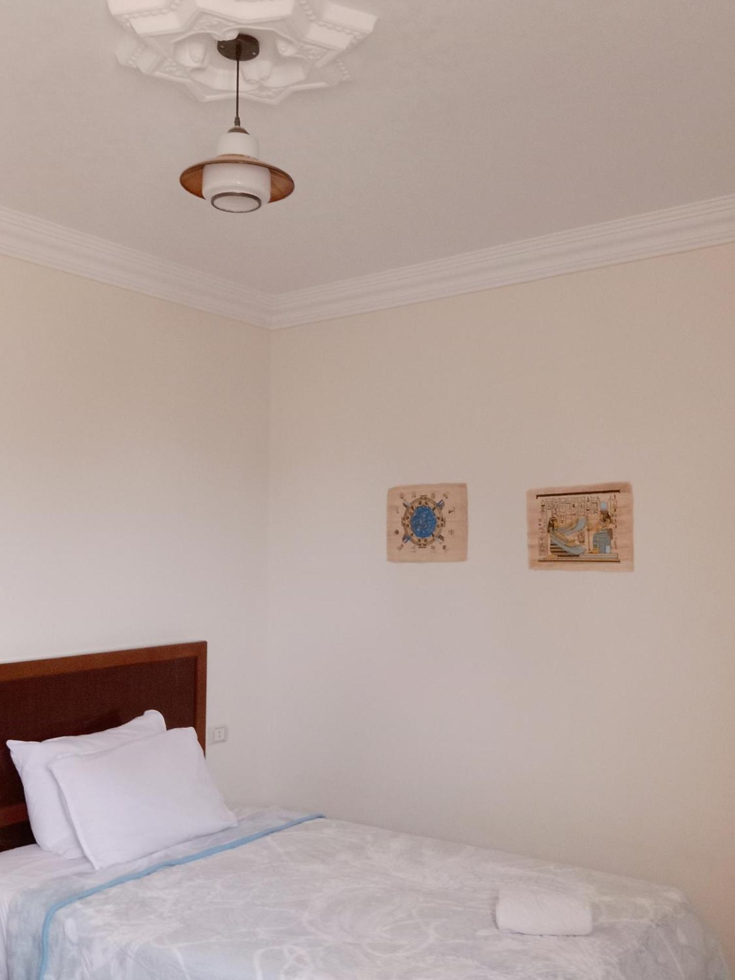 Isis Guest House Nazlet el-Sîsi Exteriör bild