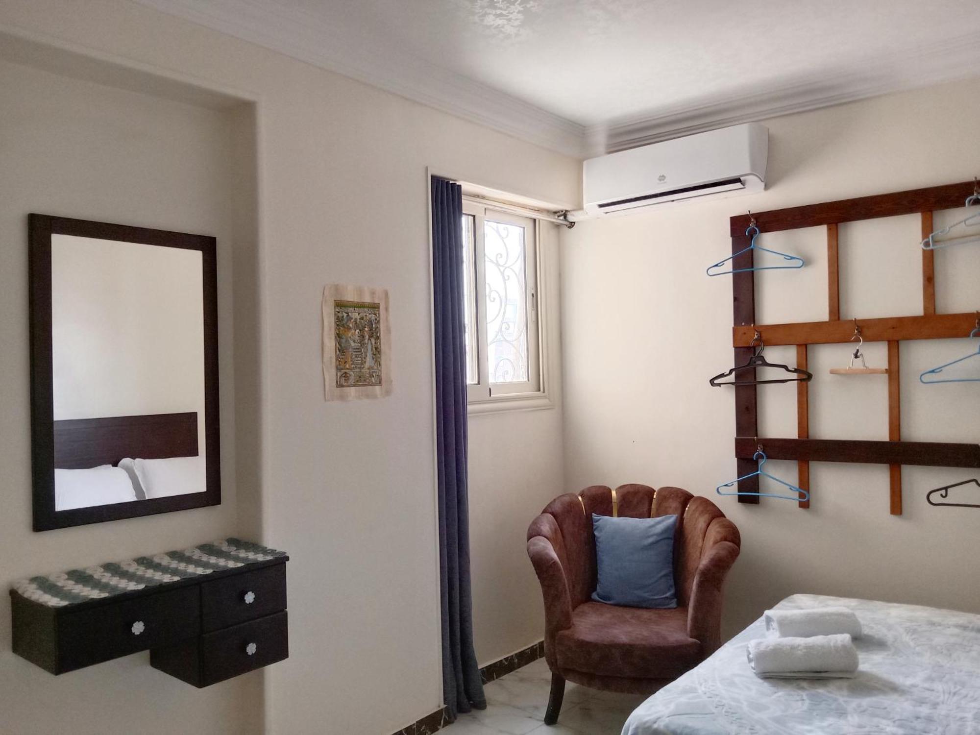 Isis Guest House Nazlet el-Sîsi Exteriör bild