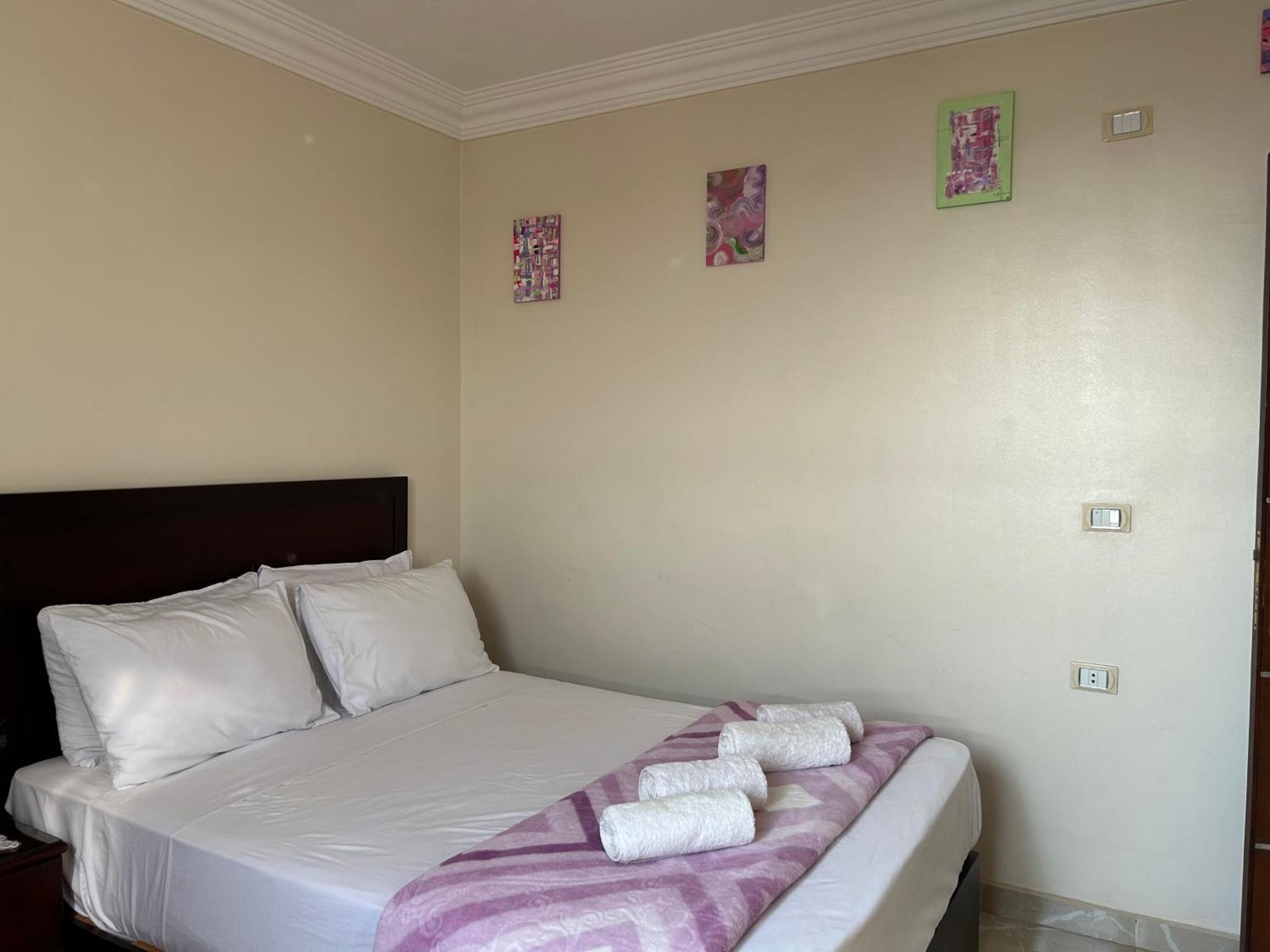 Isis Guest House Nazlet el-Sîsi Exteriör bild